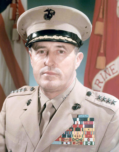 General Raymond G Davis